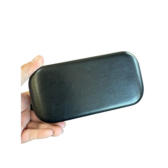 The Marc Jacobs Sunglasses Case Black Clamshell Hardcase - Picture 3 of 10